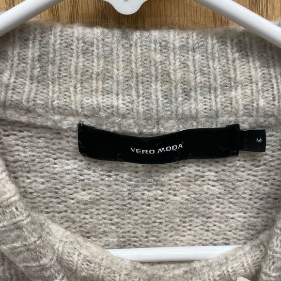 Vero Moda Light Gray Marled Tied Sleeve Sweater - Picture 2 of 3